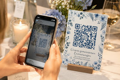 QR-Code auf Tischkarte – Gäste scannen und Fotos teilen